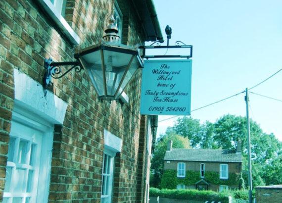 The Willowford ミルトン・ケインズ エクステリア 写真